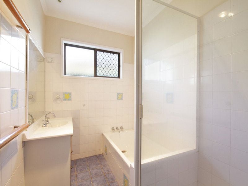 1 Bilinga Street Currimundi QLD, Currimundi - Thumbnail 3