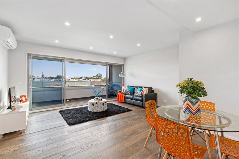 201/141 Stephen Street, Yarraville - Thumbnail 3