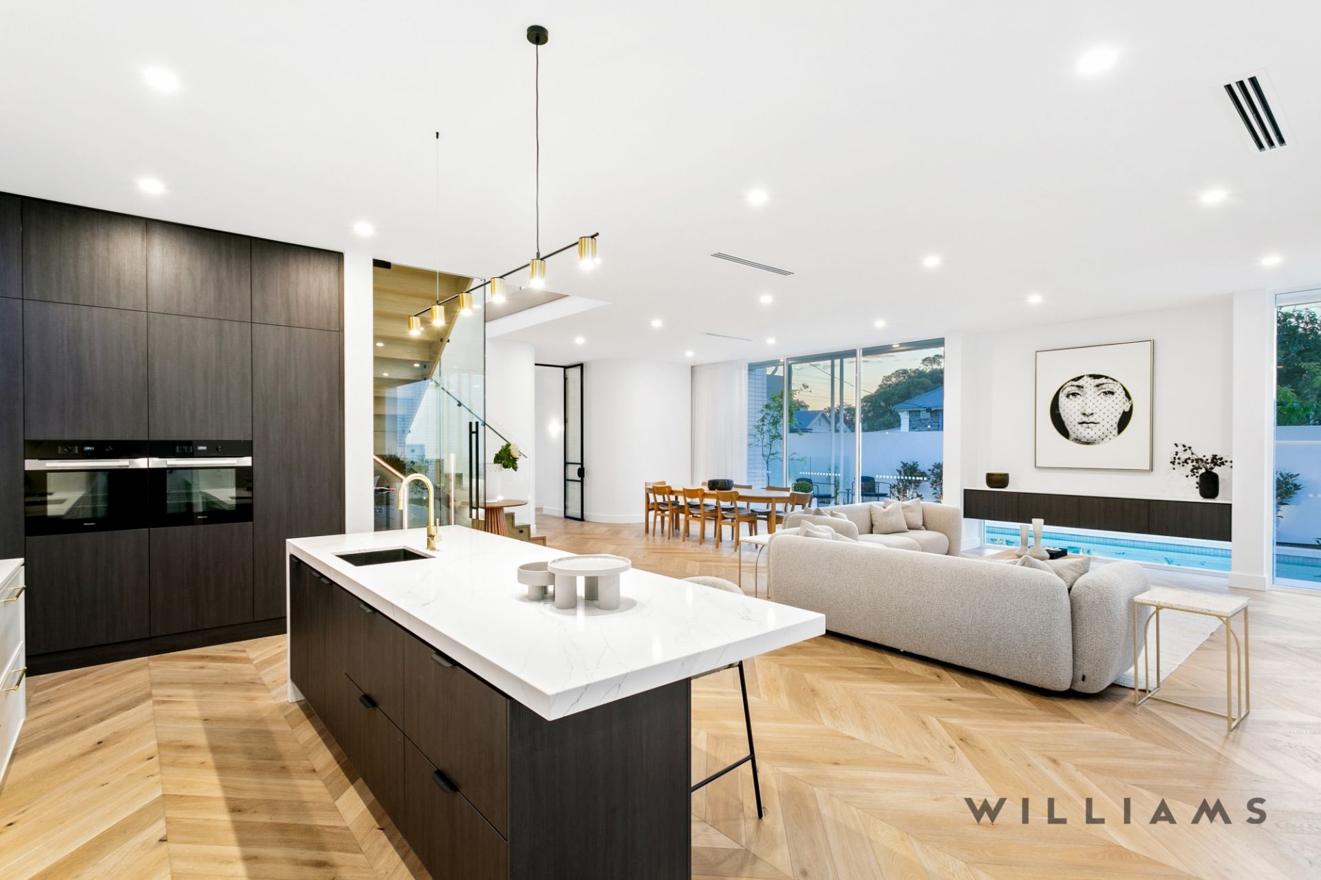 44 Park Street, Hyde Park Williams Real Estate