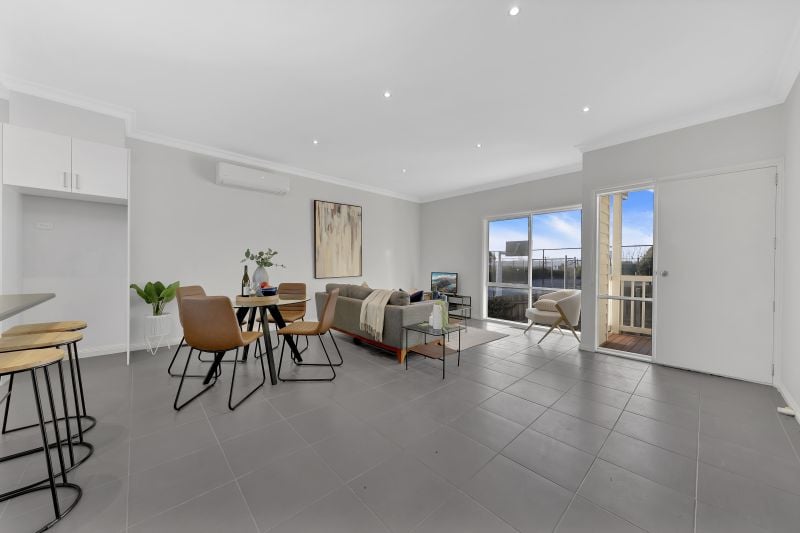 2/114 Anderson Street, Lilydale