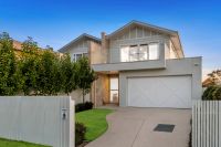 18 Sunningdale Avenue, Mornington VIC, Mornington - Image 1