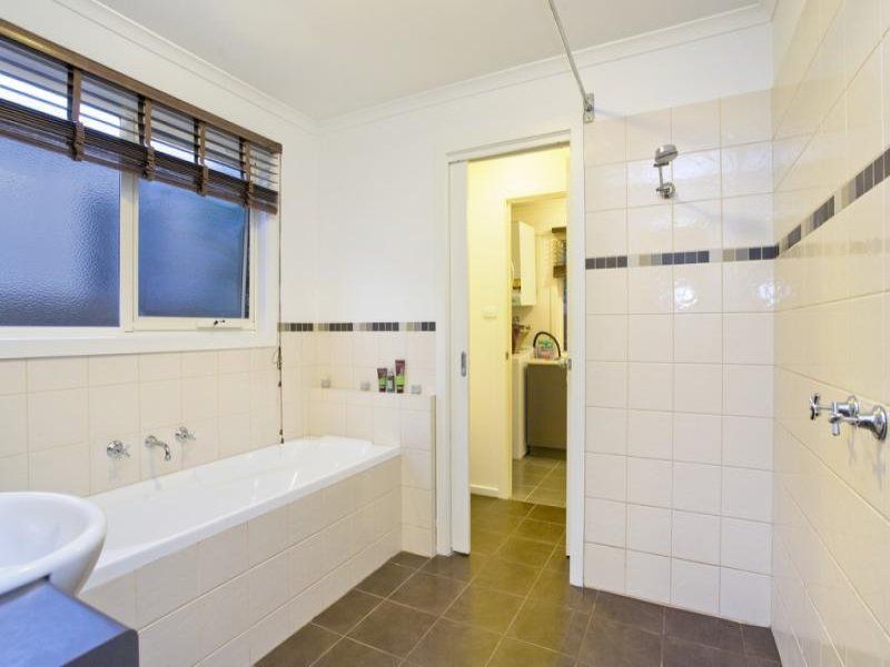 10 Cronulla Court BARWON HEADS VIC, Barwon Heads - Thumbnail 6