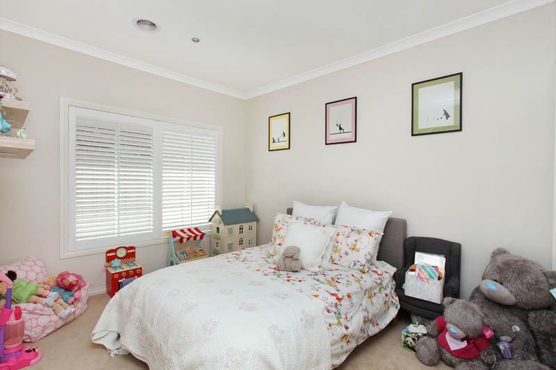 7 The Grange, Caroline Springs - Thumbnail 7