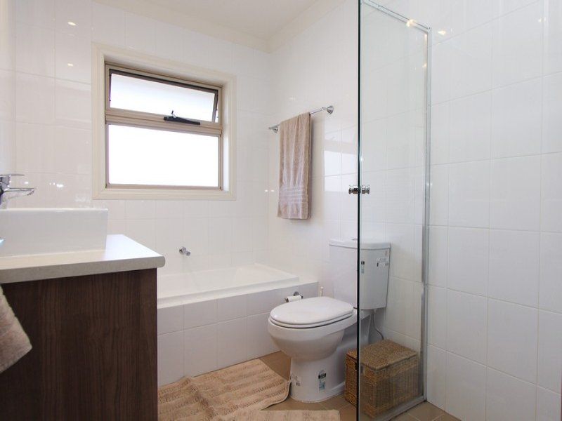 8 Bonvue Rd Rostrevor 5073