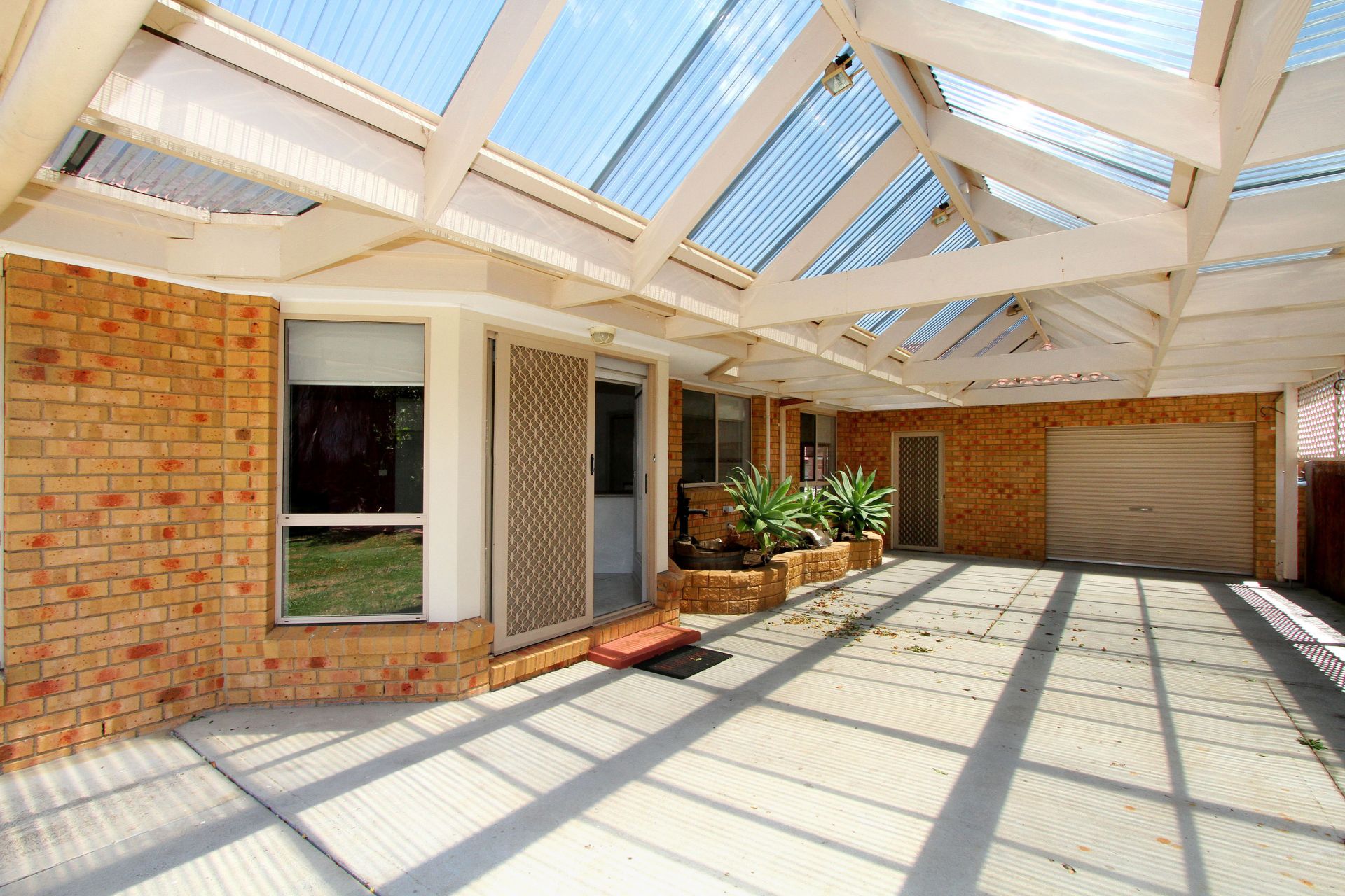 SPACIOUS FAMILY HOME!   *Insp Sat 26th May @ 9:45am*