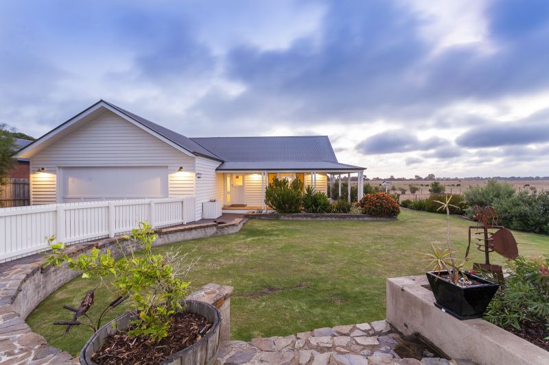 16 Furneaux Close BARWON HEADS VIC, Barwon Heads - Thumbnail 3