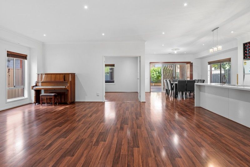 37 Vintage Way, Caroline Springs - Thumbnail 8
