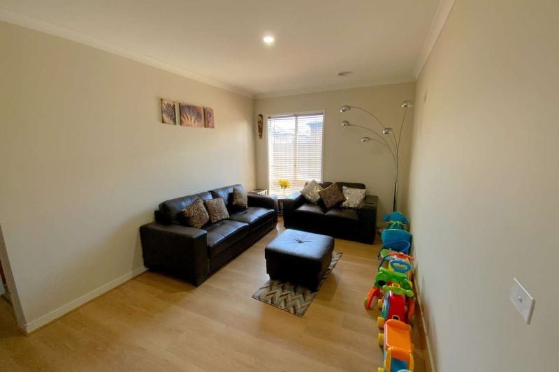 10 Oatmeal Way, Mernda