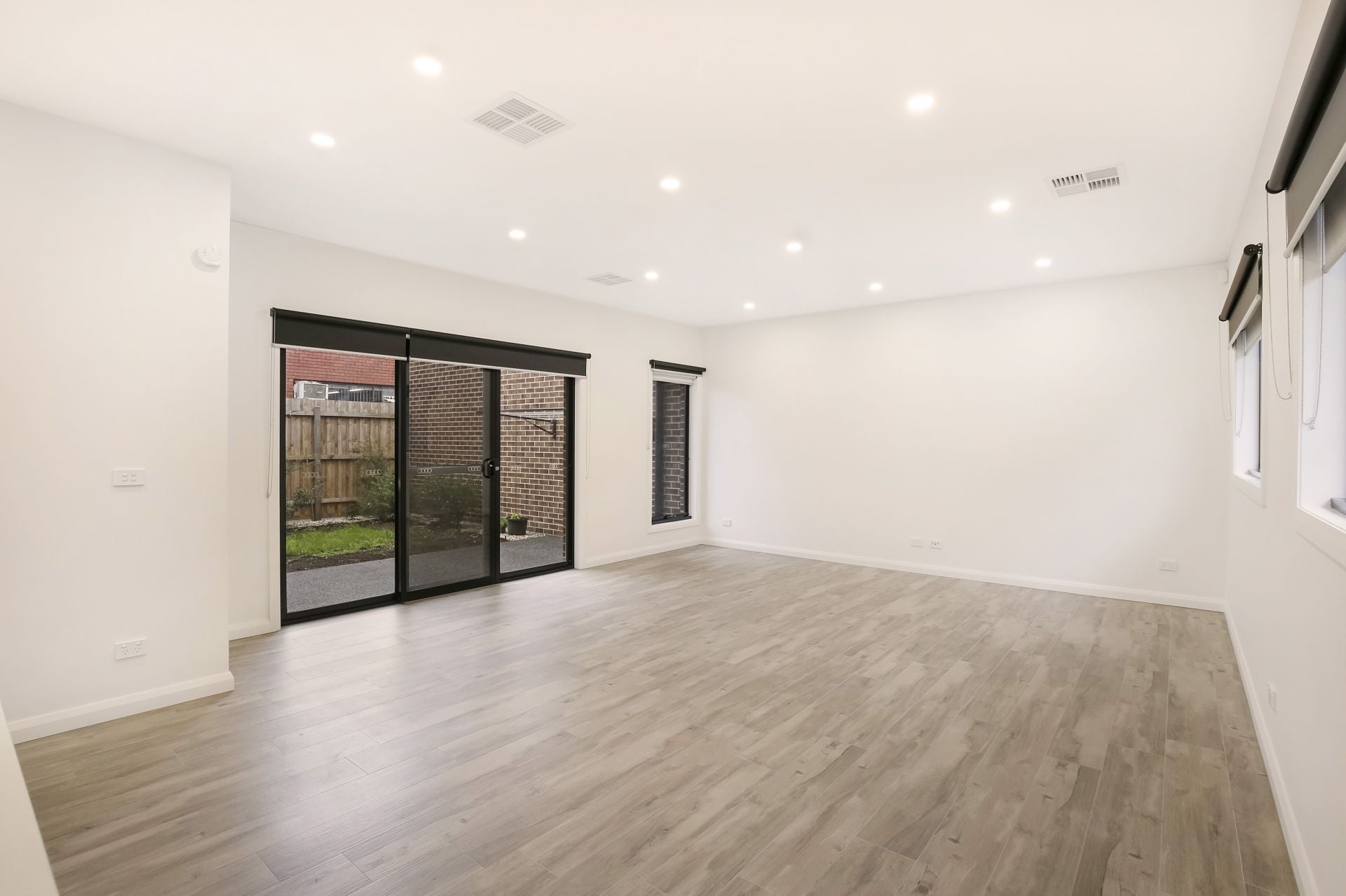 Beautiful Townhouse in a Great Location!