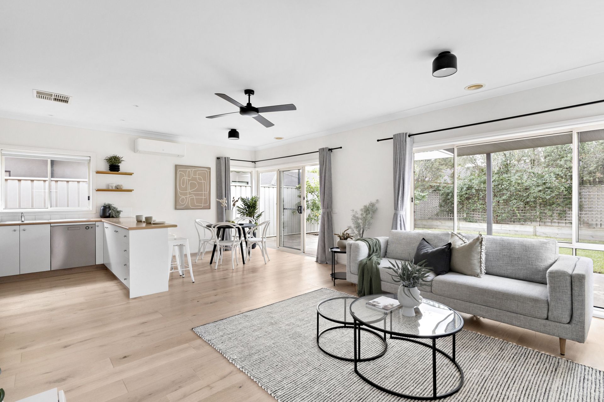 14 Cleland Way, Caroline Springs - Thumbnail 7
