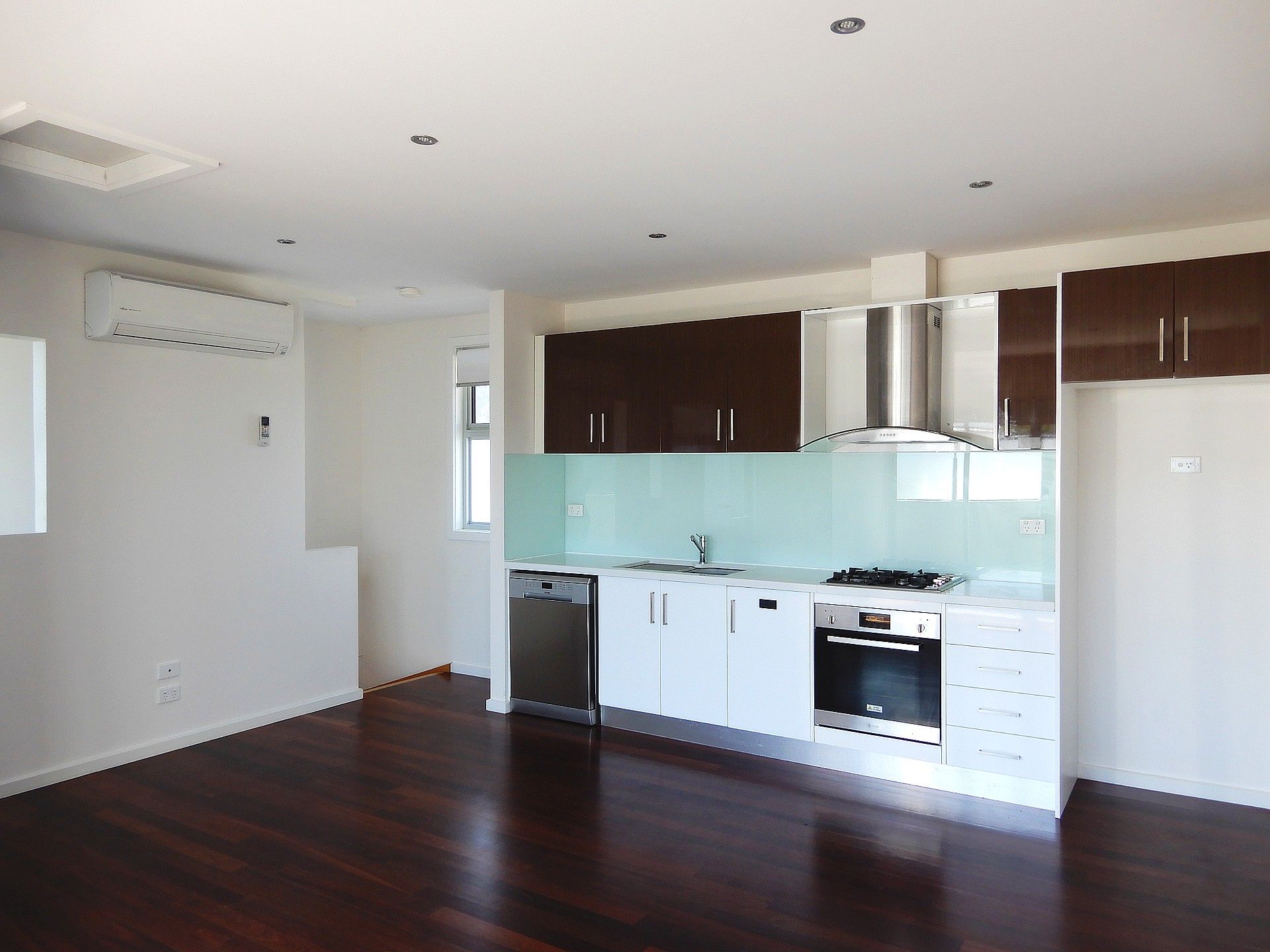 Perfectly presented townhouse!