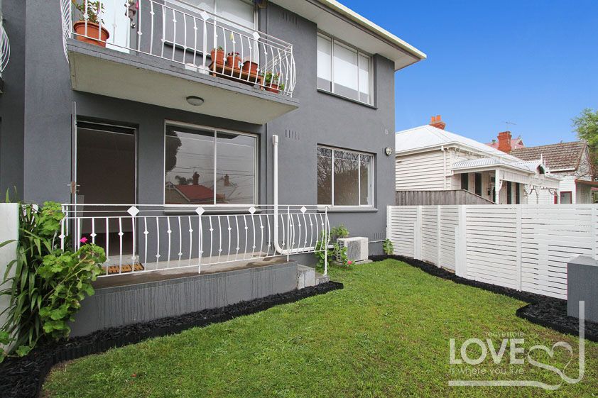 BEAUTIFULLY RENOVATED GEM IN THE HEART OF THORNBURY