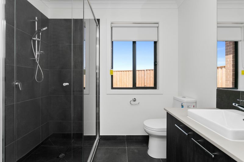 16 Graded Street, Manor Lakes