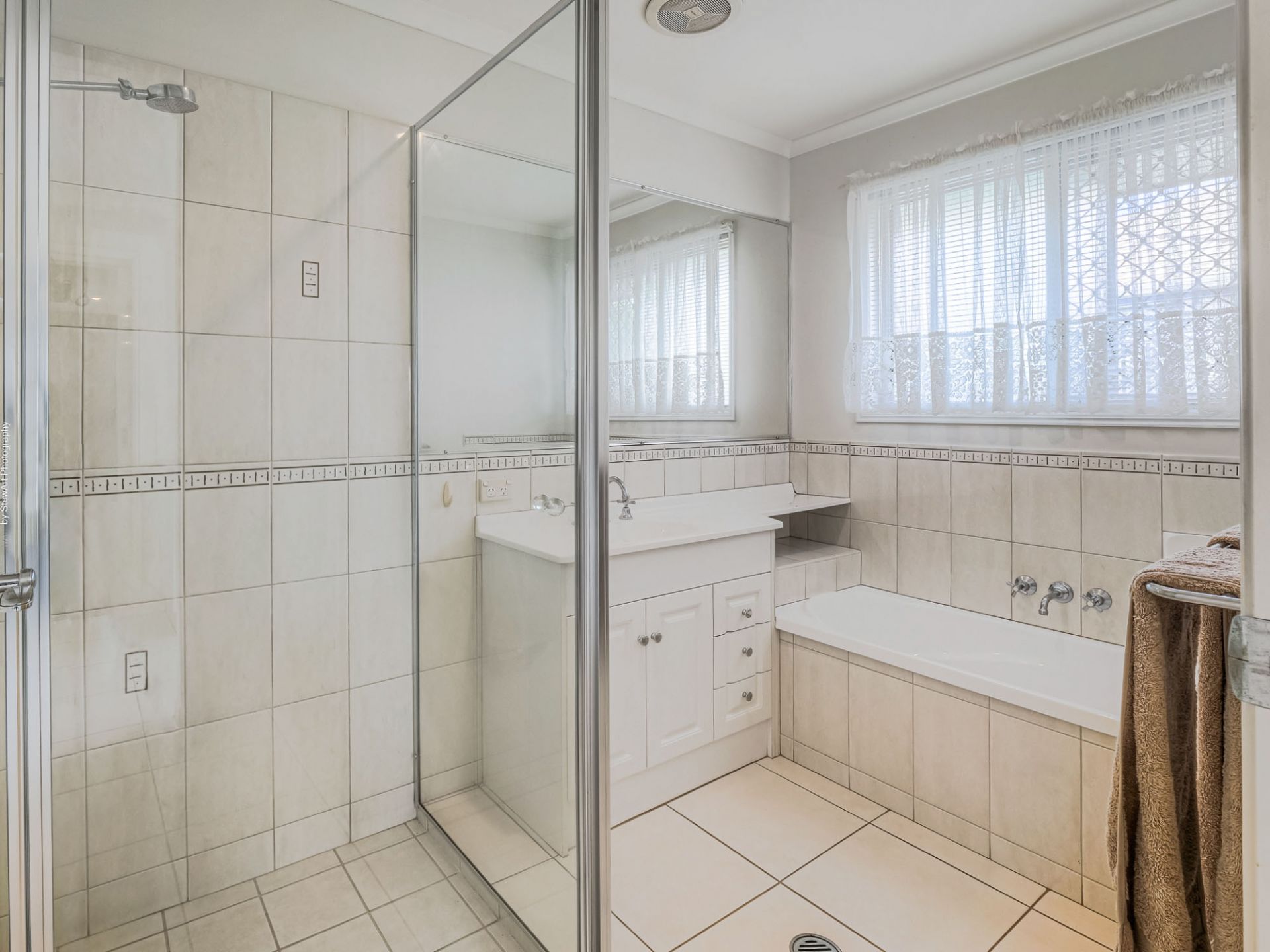 8 Glengarry Court, KAWUNGAN Mitchells Realty