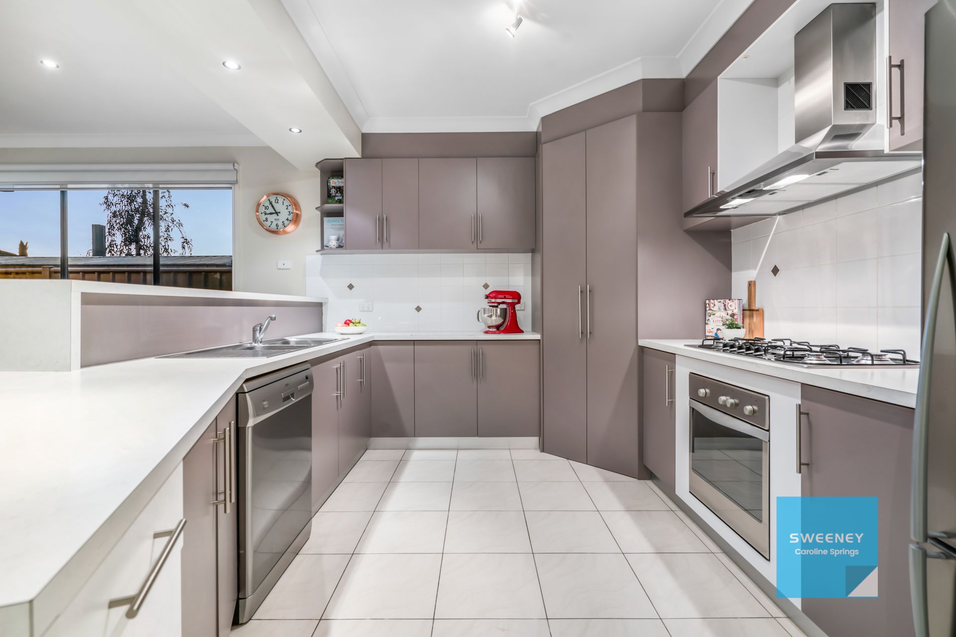 41 The Parkway, Caroline Springs - Thumbnail 6