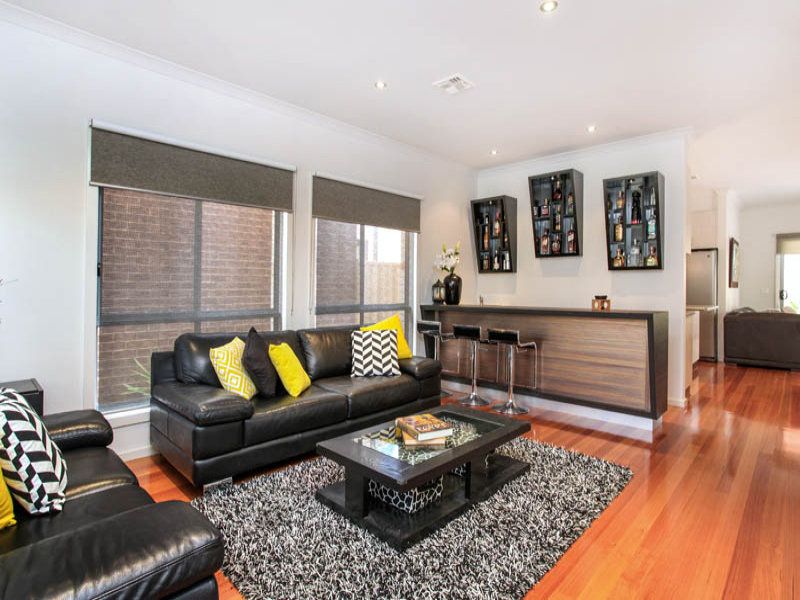12 Chelsworth Place, Caroline Springs - Thumbnail 4