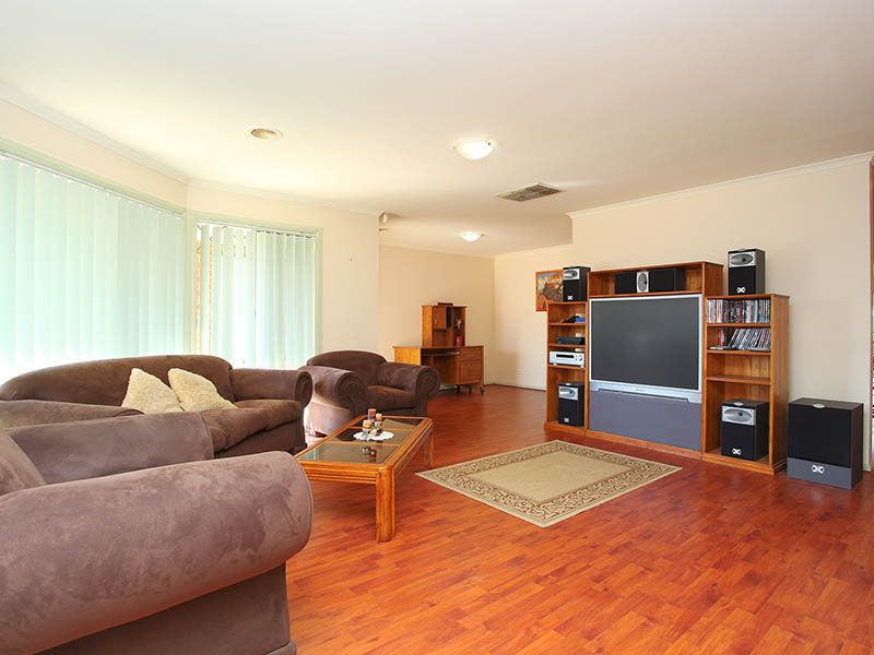 3 Parwan Court, Caroline Springs - Thumbnail 3
