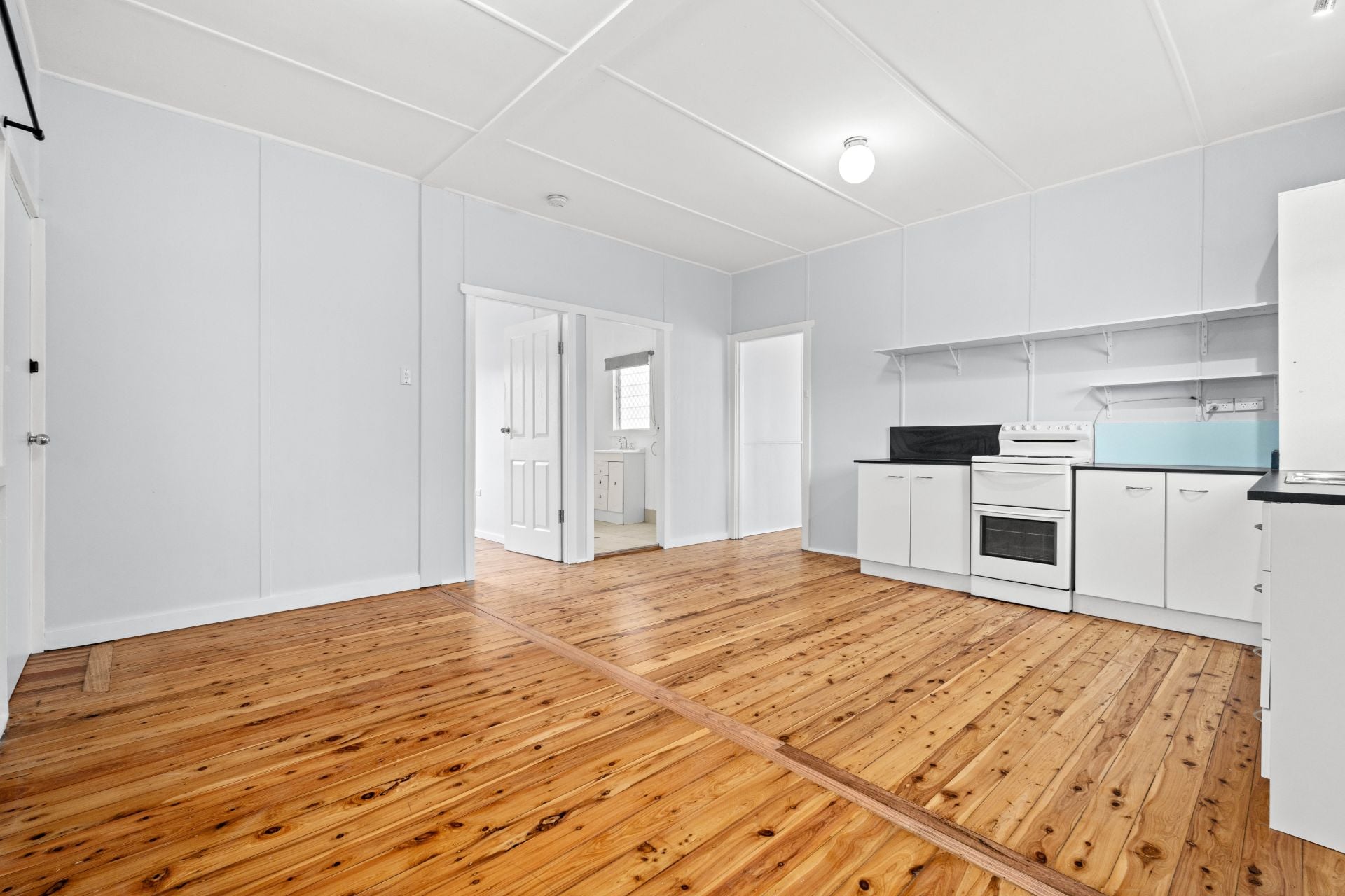 35 Veron Road Umina Beach NSW, Umina Beach - Thumbnail 2
