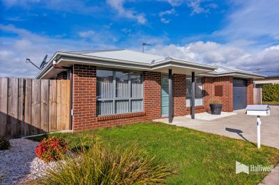 3
 
 
 
  
 
 
 2
 
 
 
  
 
 
 1
 
 
 
 
 
 
 
 94 Ronald Street, Devonport TAS 7310, Devonport - Thumbnail 2