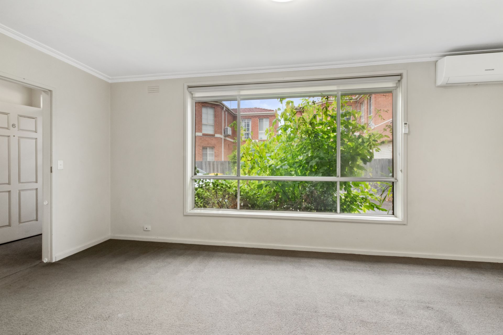 2 Bedroom unit on Edwardes