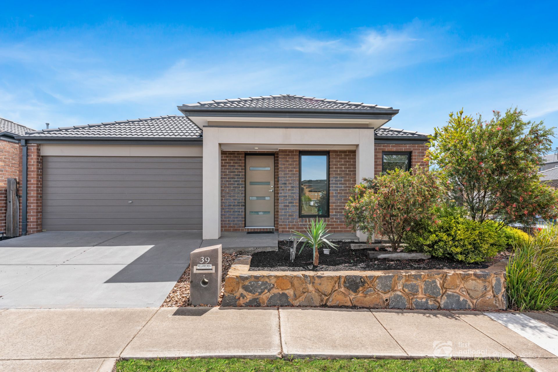 39 Sunridge Drive, Mernda Resider Real Estate