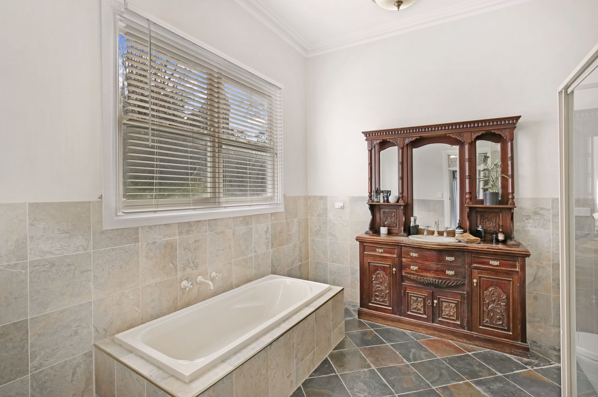**Lovely family home**