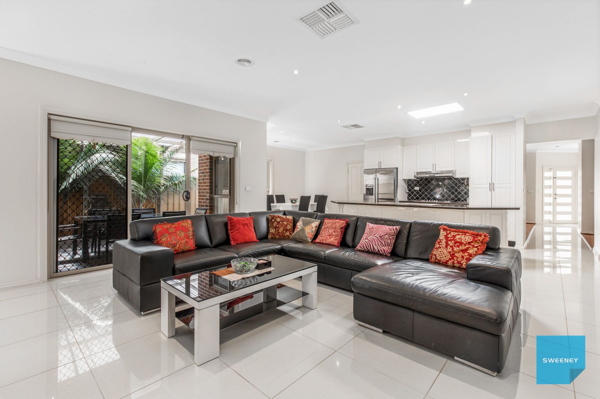 4 Orrong Parade, Caroline Springs - Thumbnail 5