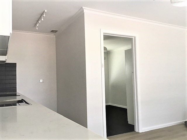 Fully Renovated just steps away from Croxton Station