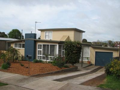 4
 
 
 
  
 
 
 1
 
 
 
  
 
 
 3
 
 
 
 
 
 
 
 22 Mungala Crescent, DEVONPORT TAS 7310, Devonport - Thumbnail 2