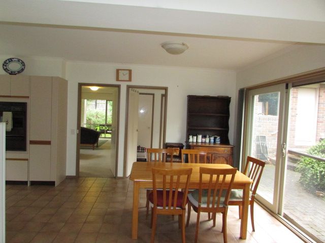 **Great location in picturesque street**