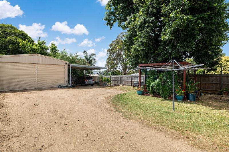 Real Estate For Sale 4 Gibcoe Street Greensborough , VIC