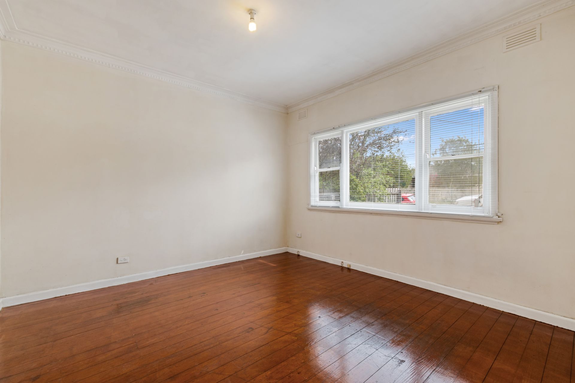 Spacious unit