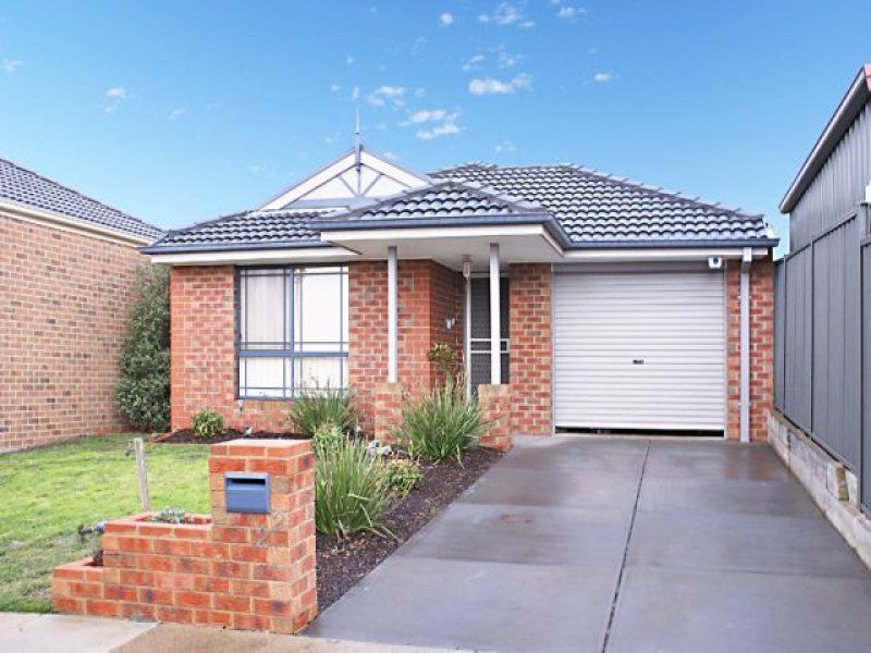 22 Lancely Green, Caroline Springs - Thumbnail 2