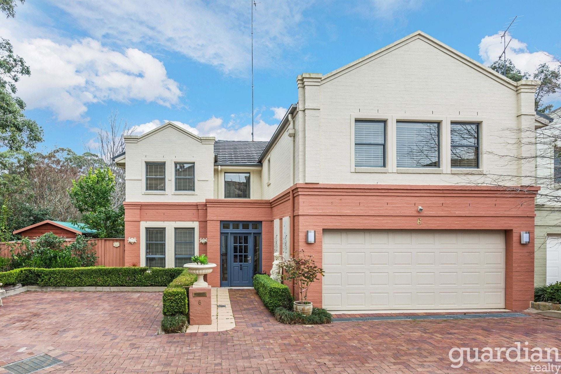 6 St Simon Place Castle Hill NSW, Castle Hill - Thumbnail 2