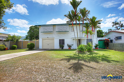 SOLID HIGHSET HOME WITH 3.5K/W SOLAR ON RIVERSIDE OF KELSO. GOOD HEIGHT UNDER + TWO EXTRA BONUS ROOMS UNDERNEATH. QUIET LOCATION + A BIG 809 M2 BLOCK
