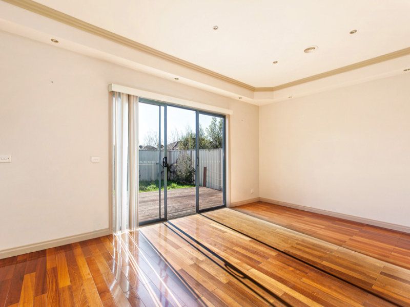12 Palmer Avenue, Point Cook - Thumbnail 6