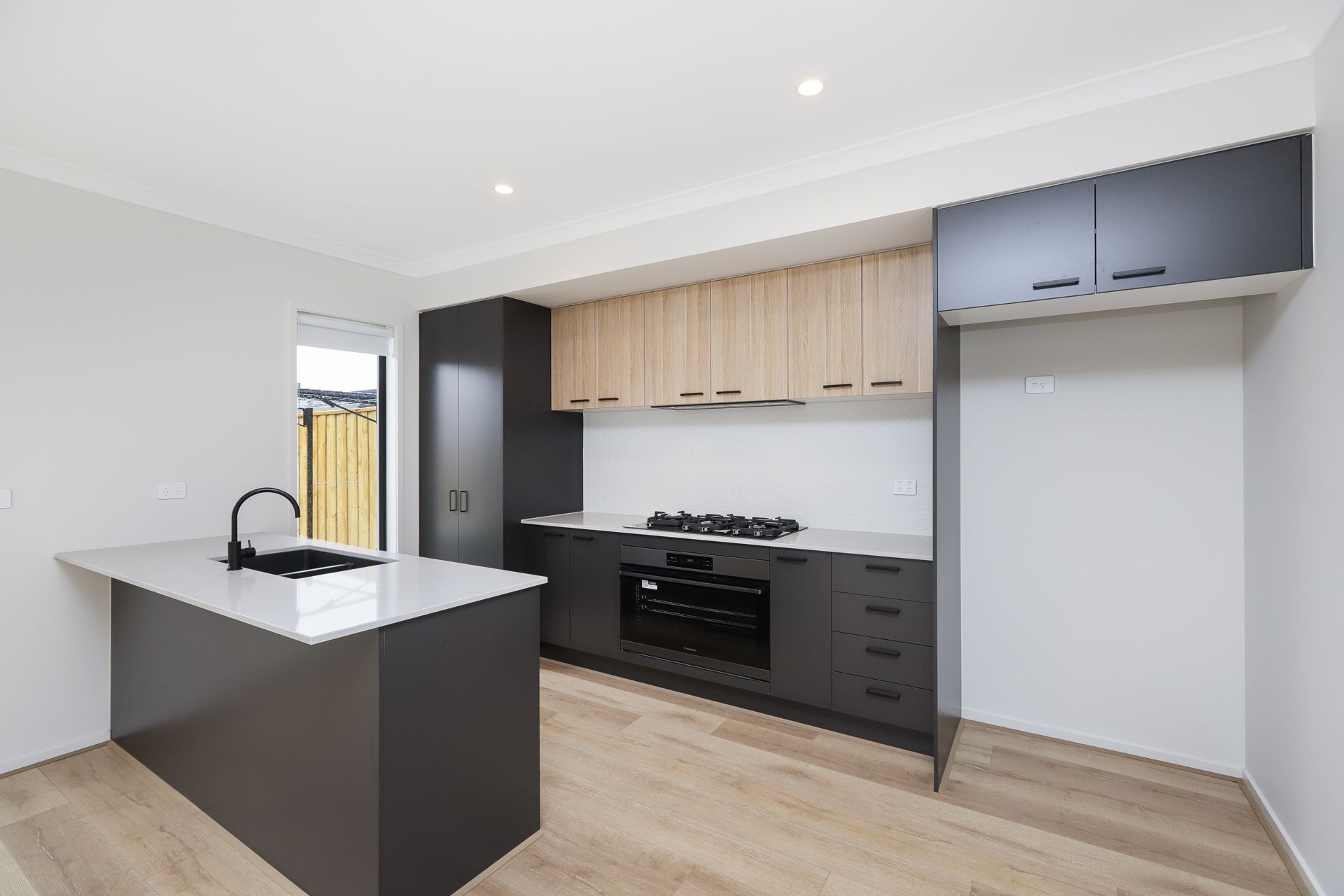 10 Longtown Road Thornhill Park VIC, Thornhill Park - Thumbnail 5