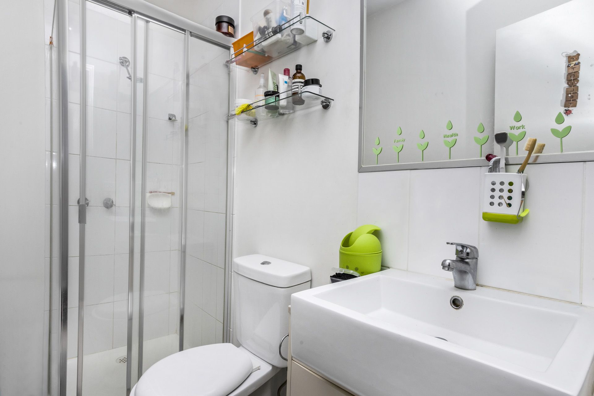 2/6 Rosamond Road, Footscray - Thumbnail 7