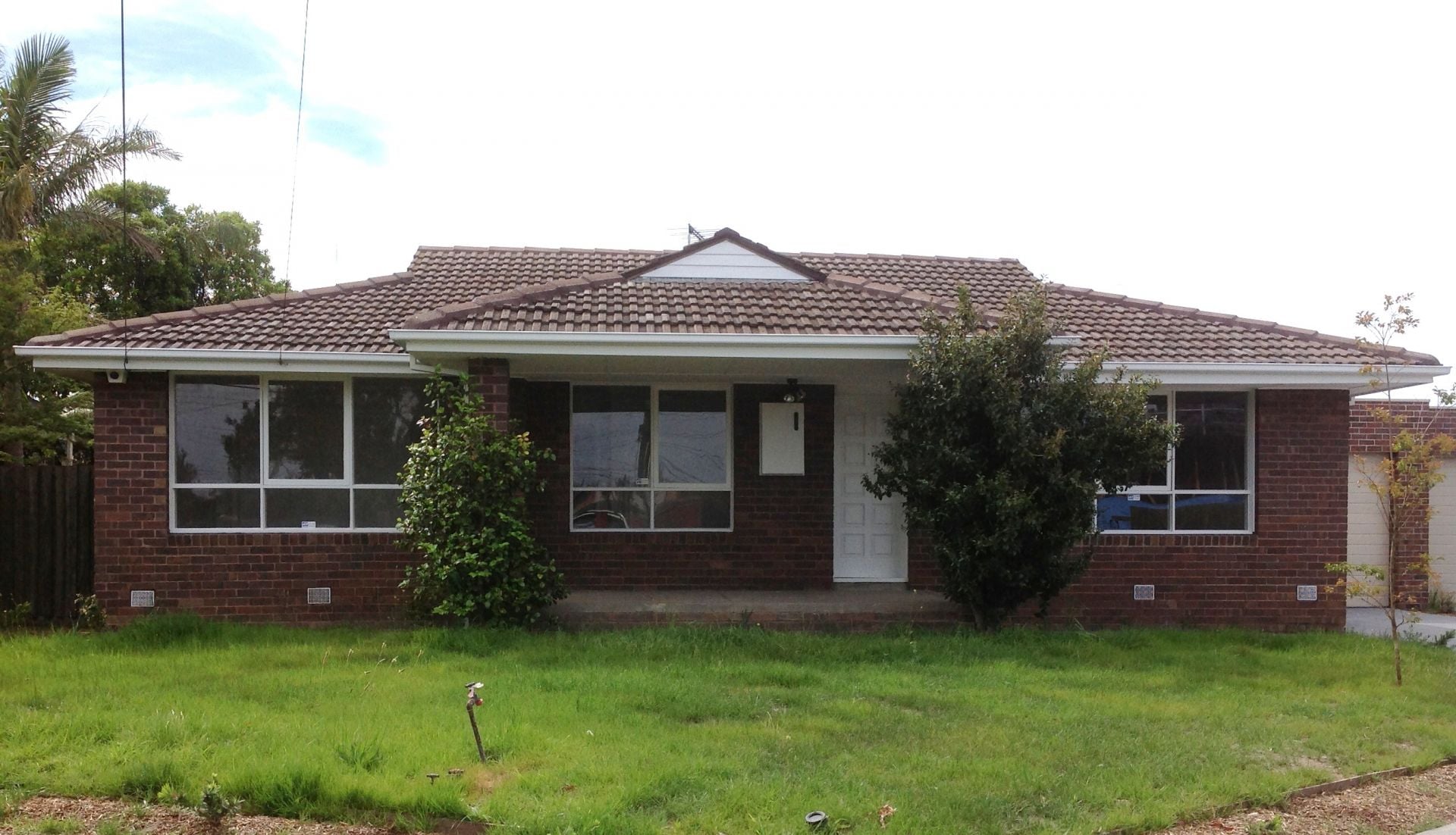 RENOVATED JEWEL !!!  ***Gardener Included***