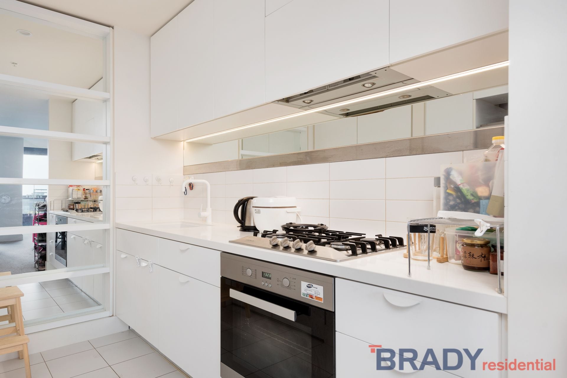 2212/500 Elizabeth Street MELBOURNE VIC, Melbourne - Thumbnail 3