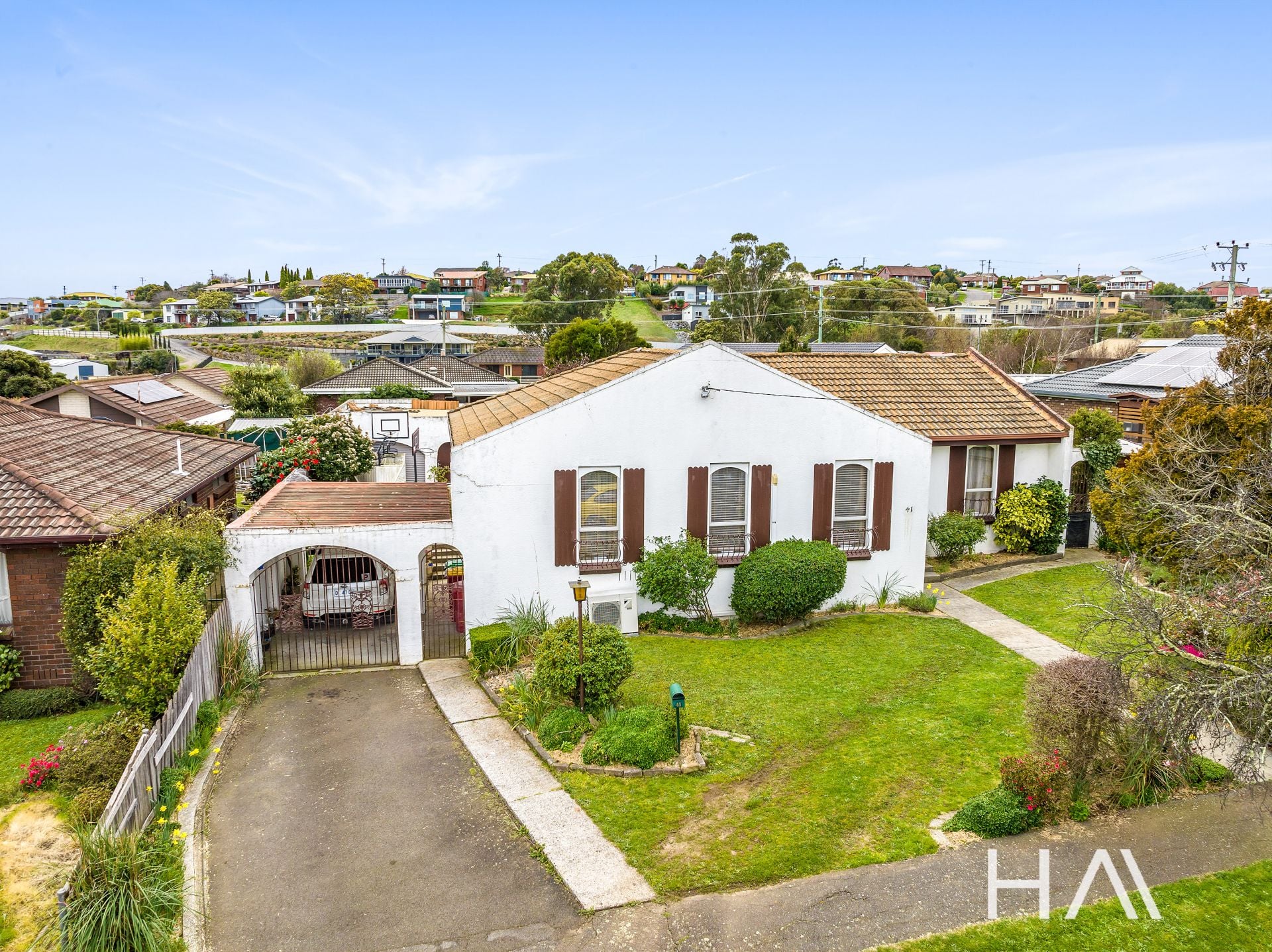 41 Bronzewing Avenue Newnham, Newnham - Thumbnail 2