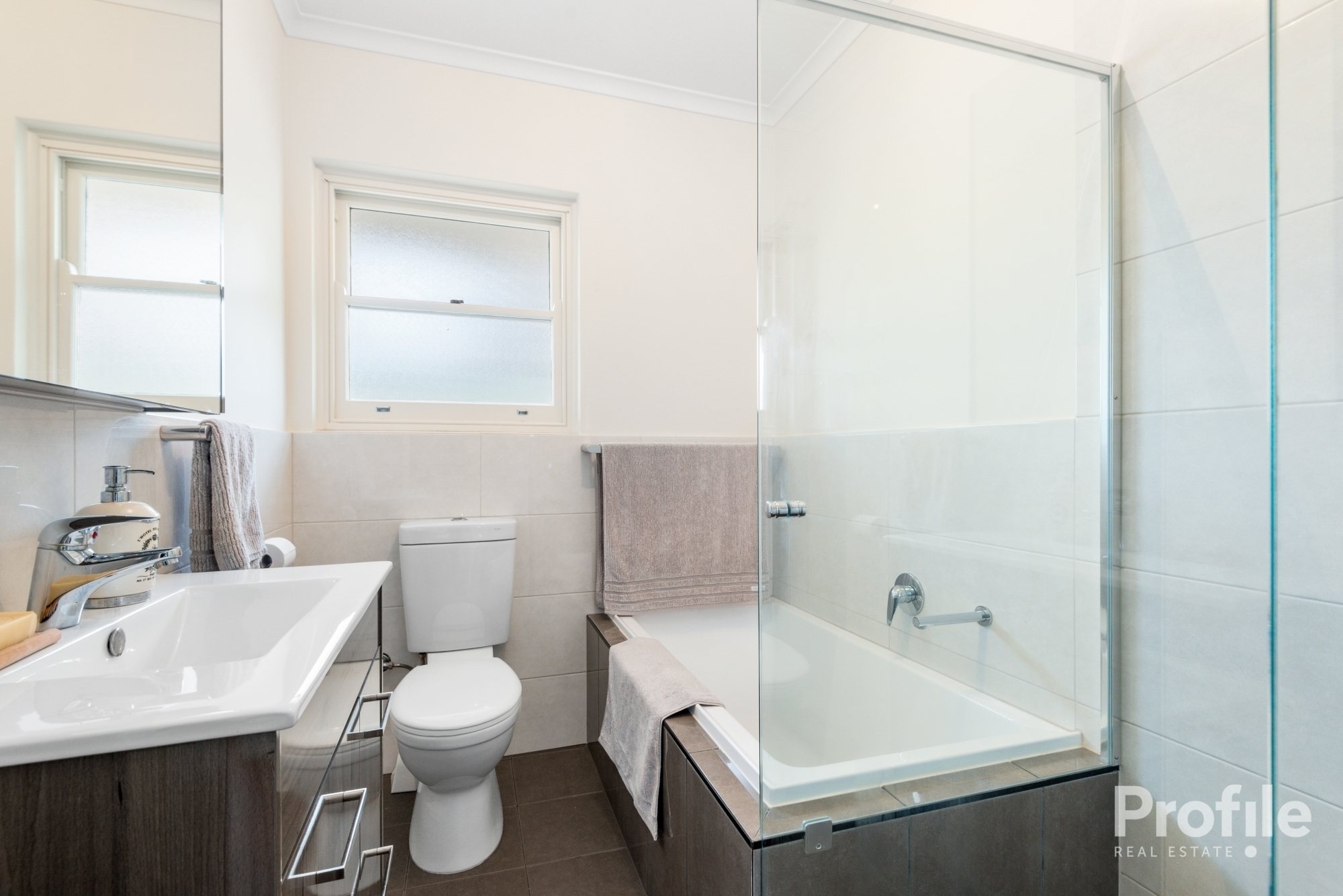 2/13 Sixth Avenue  Glenelg East 5045