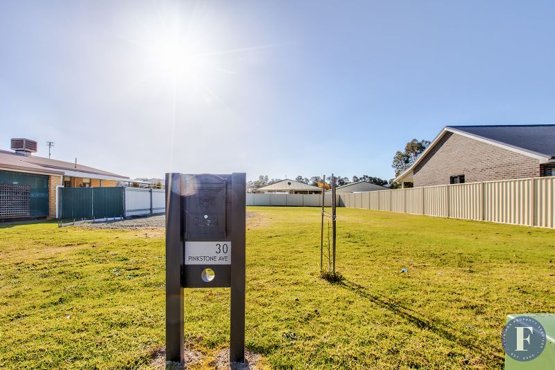 30 Pinkstone Avenue, Cootamundra NSW, Cootamundra - Thumbnail 4