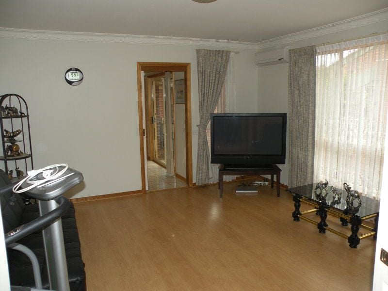 36 Kipping Rise SOUTH MORANG, South Morang - Thumbnail 5