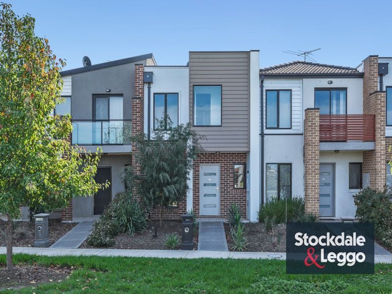 35 Pasture Crescent MERNDA, Mernda - Thumbnail 3
