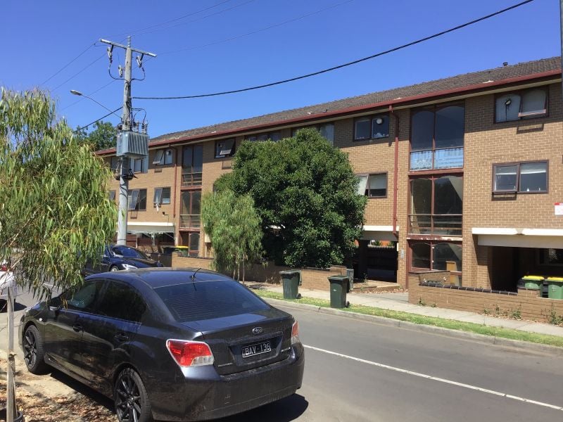 6/241 Gower Street, Preston