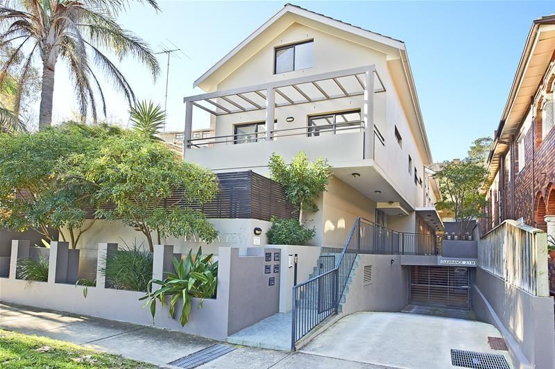 1/4 Warners Avenue, North Bondi, North Bondi - Thumbnail 2