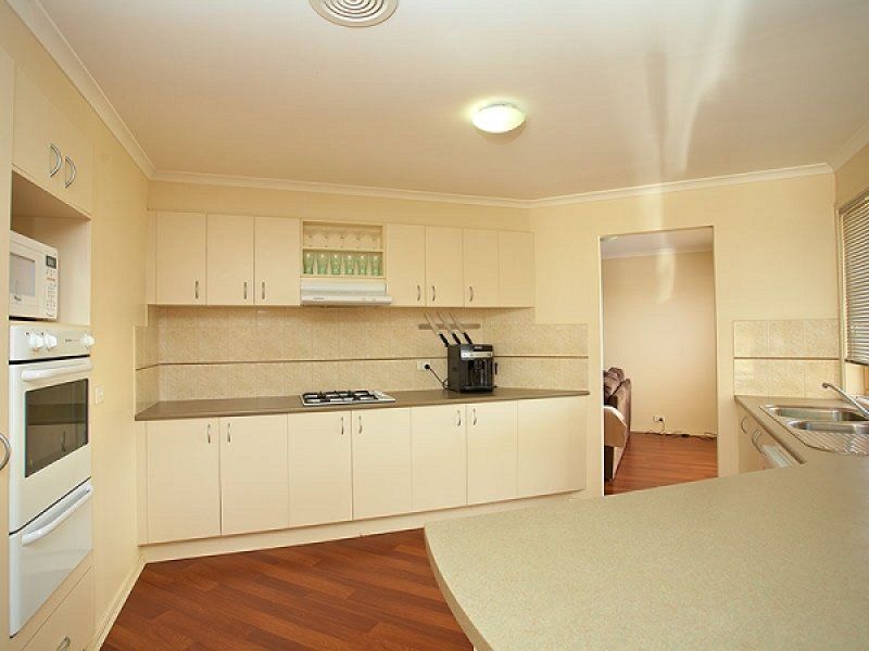 32 Cuthbert Avenue, Truganina - Thumbnail 3