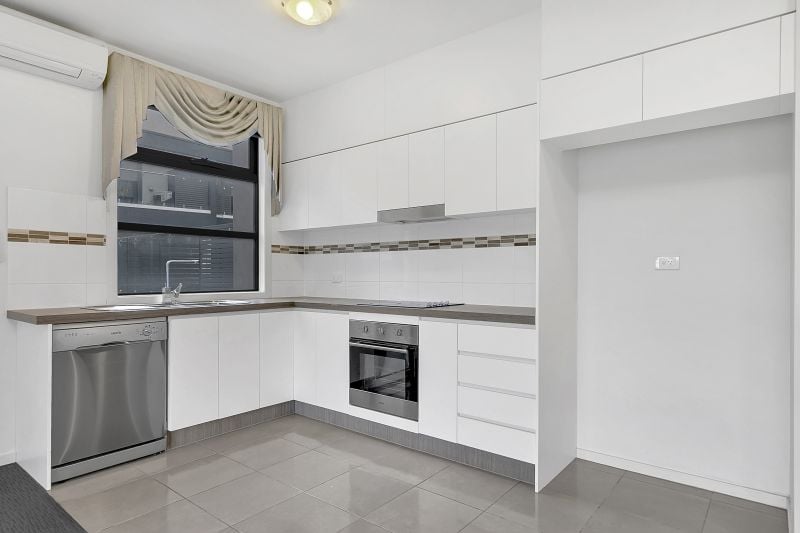 24/1 Jarama Boulevard, Epping