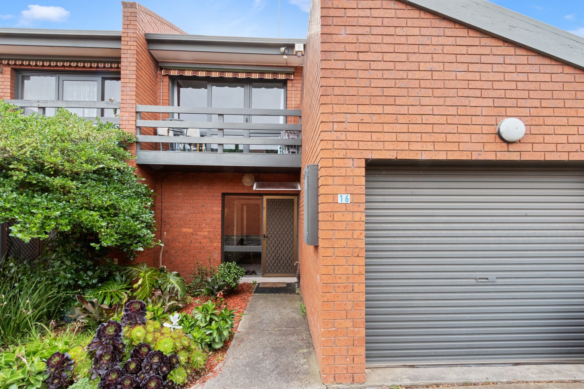 City Living With Tranquil Surrounds